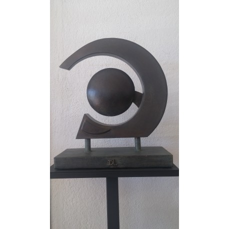 Escultura Ovelisco